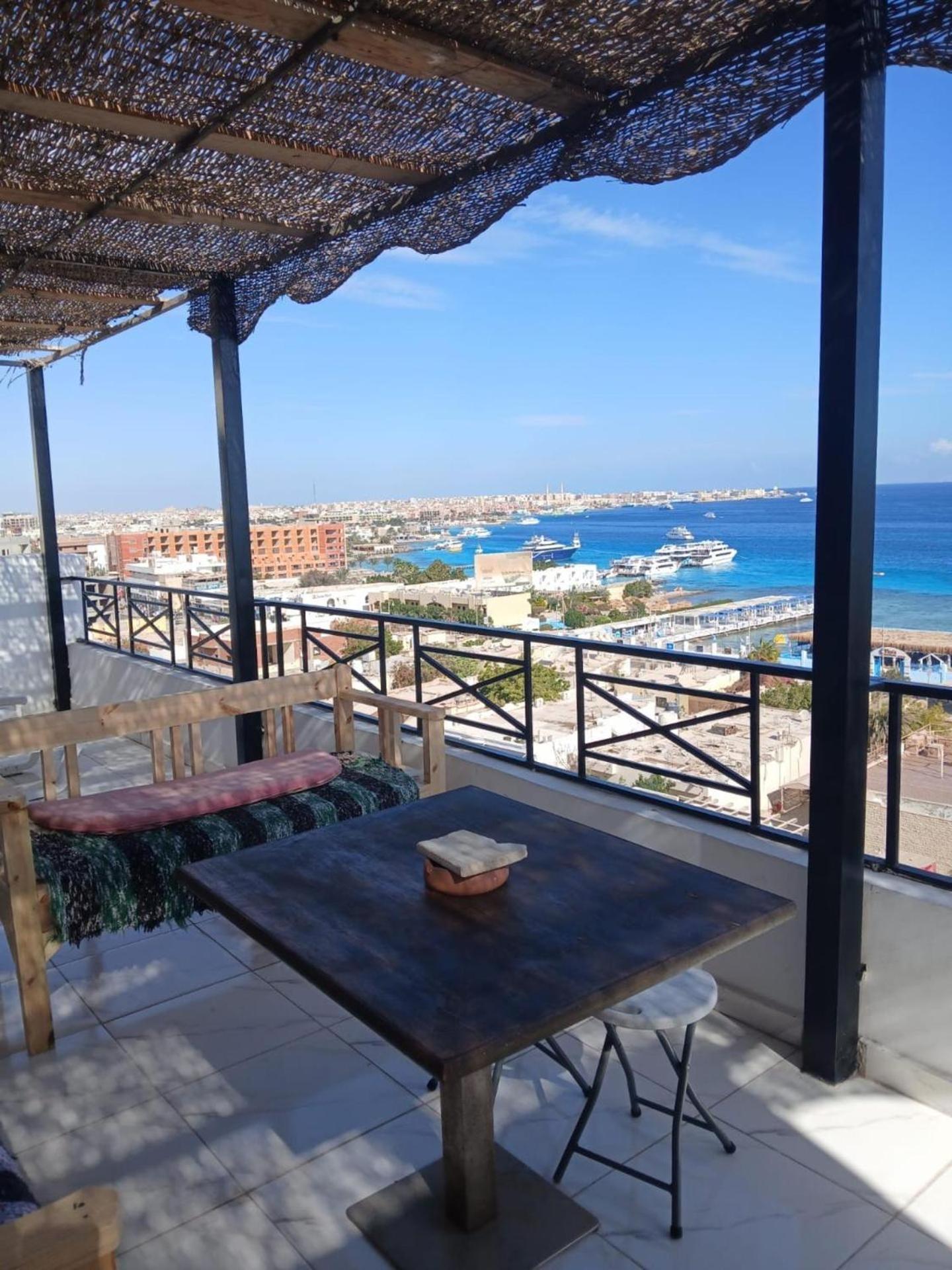 Immaculate 3-bed Sea View Apartment Hurghada